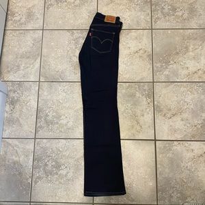Women’s Levi Jeans